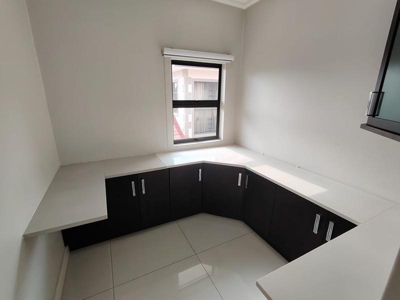 To Let 4 Bedroom Property for Rent in Izinga KwaZulu-Natal