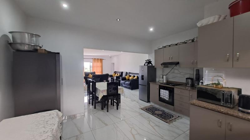 To Let 3 Bedroom Property for Rent in Bluff KwaZulu-Natal