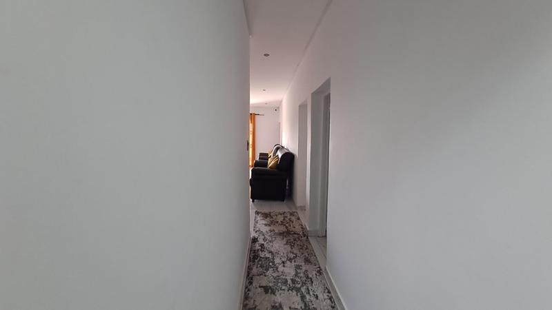 To Let 3 Bedroom Property for Rent in Bluff KwaZulu-Natal
