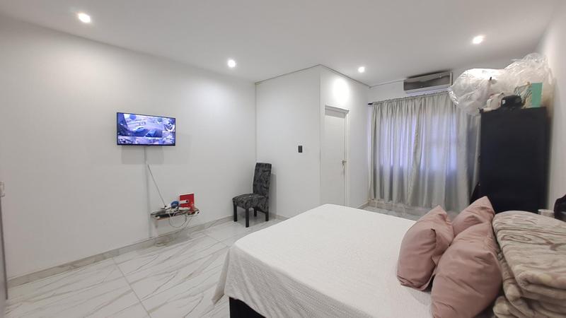 To Let 3 Bedroom Property for Rent in Bluff KwaZulu-Natal