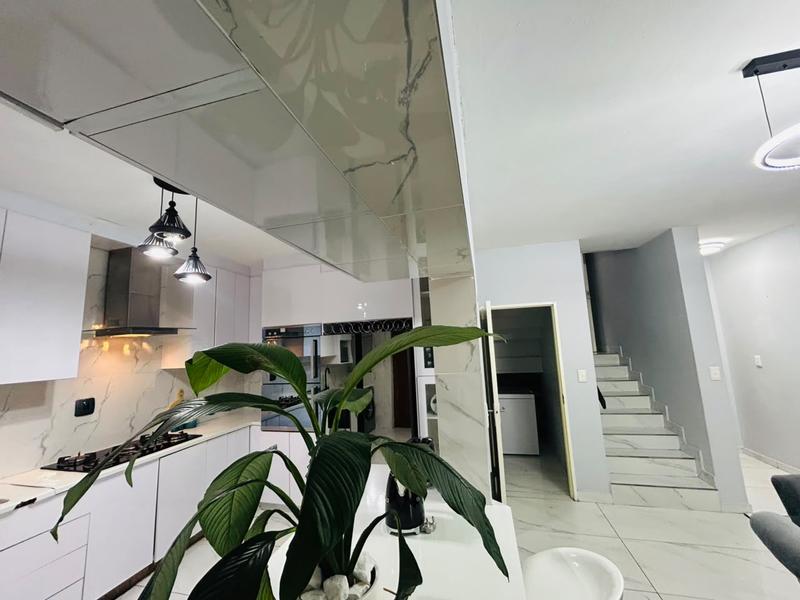 3 Bedroom Property for Sale in Meer En See KwaZulu-Natal