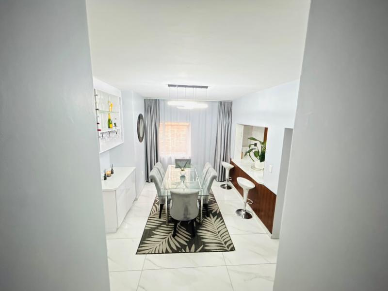 3 Bedroom Property for Sale in Meer En See KwaZulu-Natal