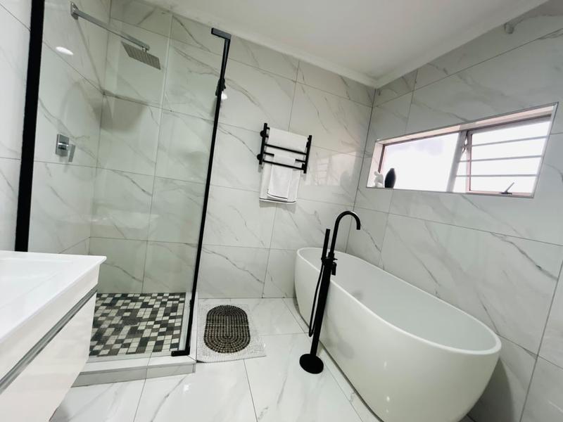 3 Bedroom Property for Sale in Meer En See KwaZulu-Natal