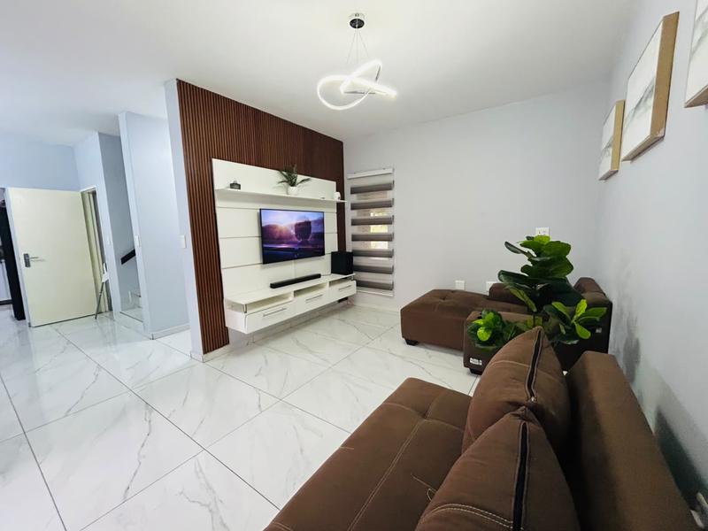 3 Bedroom Property for Sale in Meer En See KwaZulu-Natal
