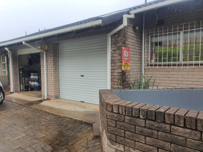 3 Bedroom Property for Sale in Umtentweni KwaZulu-Natal