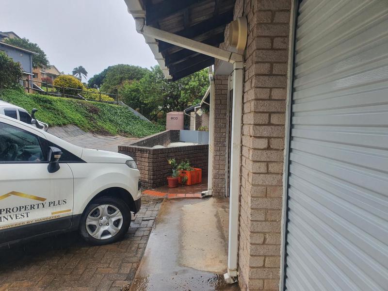 3 Bedroom Property for Sale in Umtentweni KwaZulu-Natal