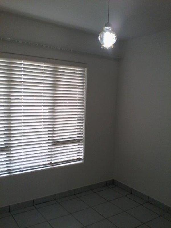 To Let 2 Bedroom Property for Rent in Meer En See KwaZulu-Natal