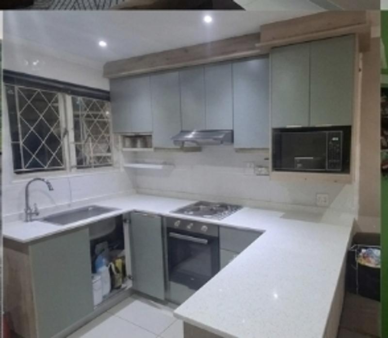 2 Bedroom Property for Sale in Sherwood KwaZulu-Natal
