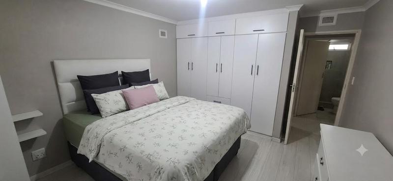 2 Bedroom Property for Sale in Sherwood KwaZulu-Natal