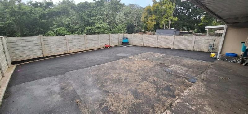 2 Bedroom Property for Sale in Sherwood KwaZulu-Natal