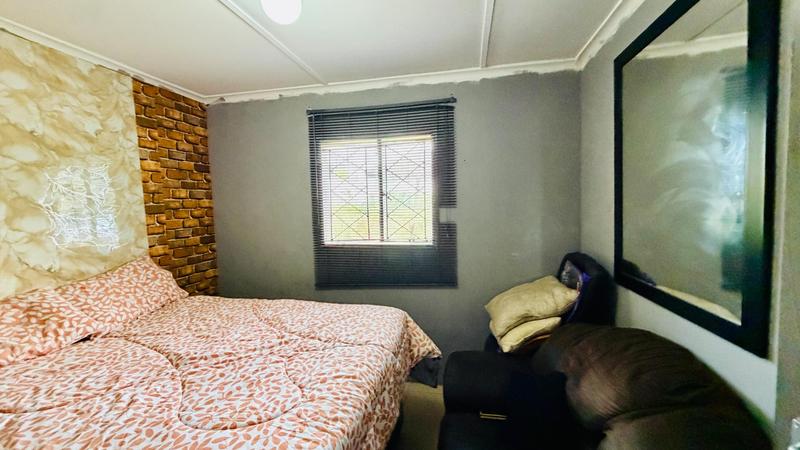 2 Bedroom Property for Sale in Westridge KwaZulu-Natal
