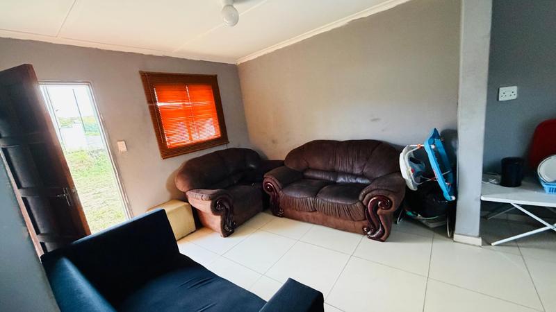 2 Bedroom Property for Sale in Westridge KwaZulu-Natal