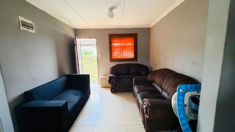 2 Bedroom Property for Sale in Westridge KwaZulu-Natal