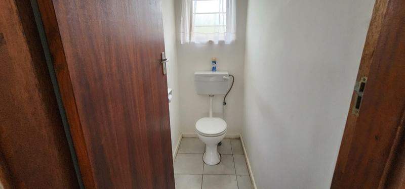 2 Bedroom Property for Sale in Umkomaas KwaZulu-Natal