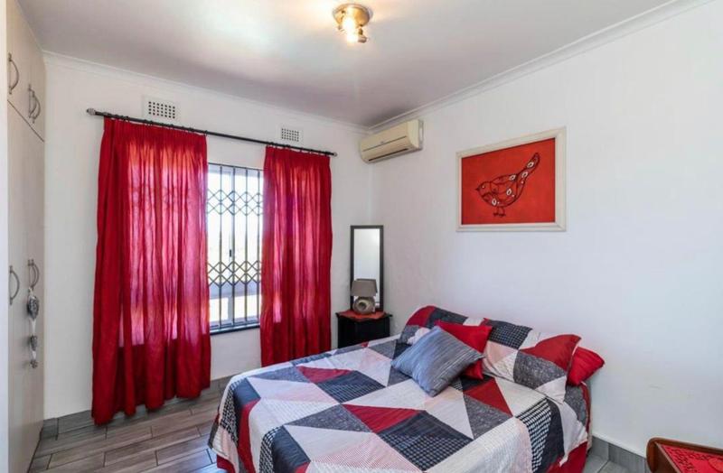 4 Bedroom Property for Sale in Amanzimtoti KwaZulu-Natal