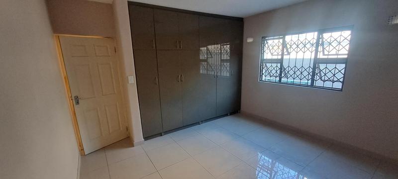 To Let 3 Bedroom Property for Rent in Dawncliffe KwaZulu-Natal