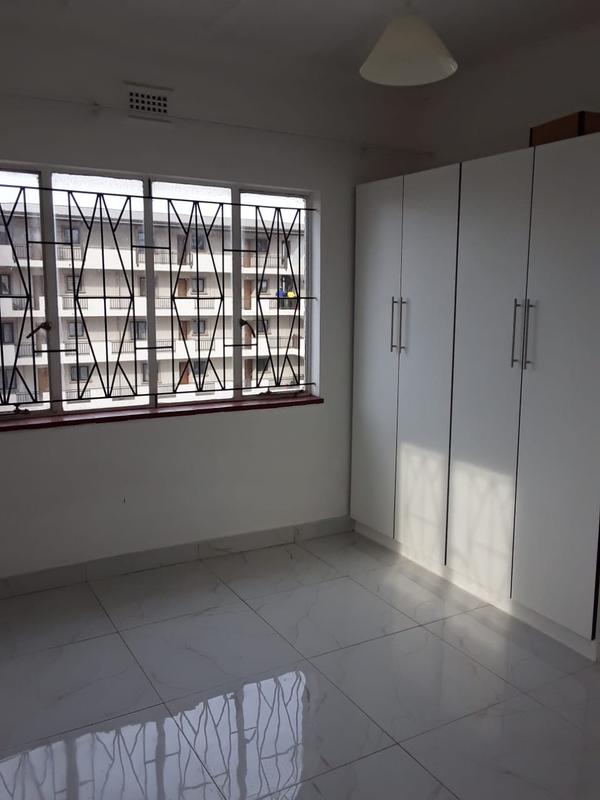 1 Bedroom Property for Sale in Overport KwaZulu-Natal