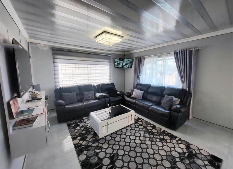 4 Bedroom Property for Sale in Overport KwaZulu-Natal