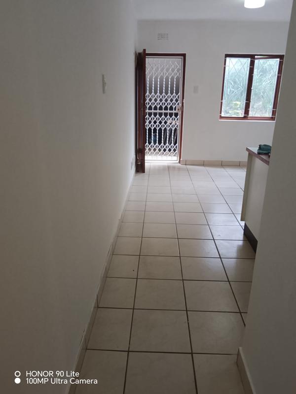 1 Bedroom Property for Sale in Bellair KwaZulu-Natal