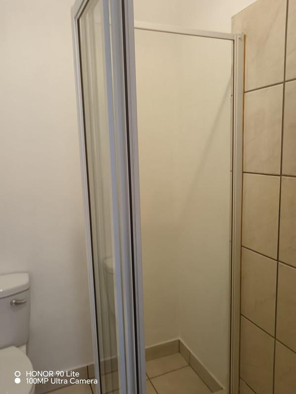 1 Bedroom Property for Sale in Bellair KwaZulu-Natal