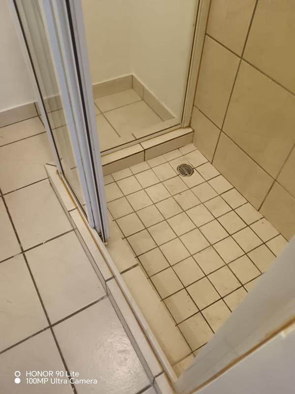 1 Bedroom Property for Sale in Bellair KwaZulu-Natal