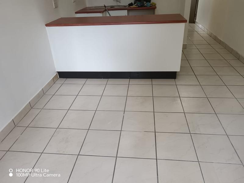 1 Bedroom Property for Sale in Bellair KwaZulu-Natal