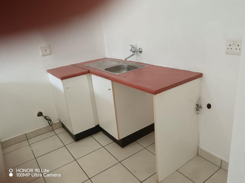 1 Bedroom Property for Sale in Bellair KwaZulu-Natal