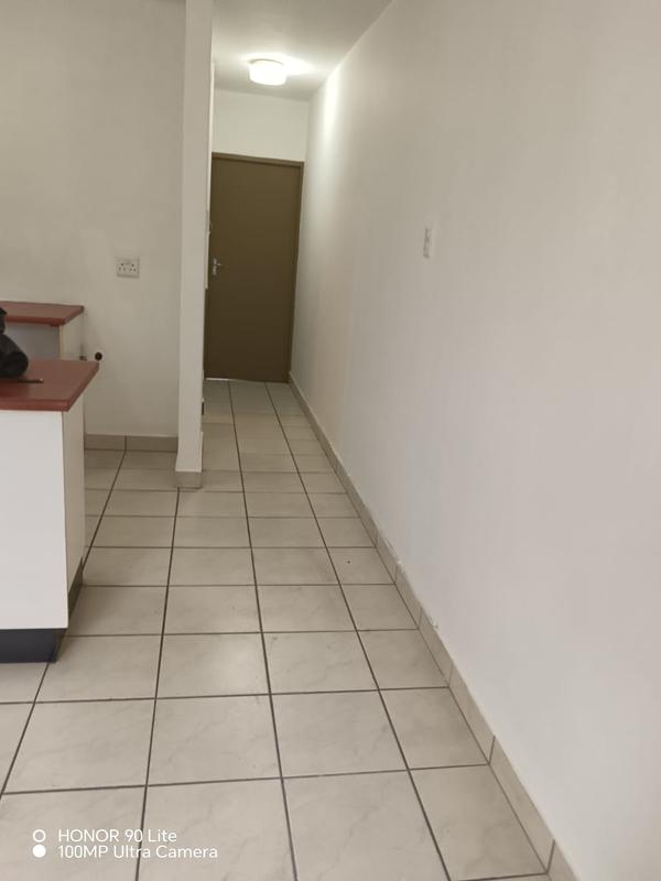 1 Bedroom Property for Sale in Bellair KwaZulu-Natal