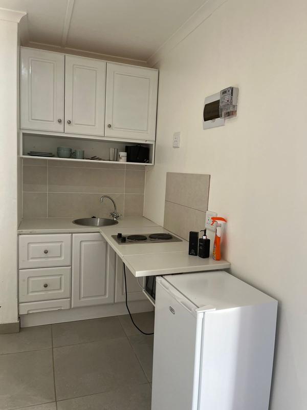 To Let 1 Bedroom Property for Rent in Umhlanga Rocks KwaZulu-Natal
