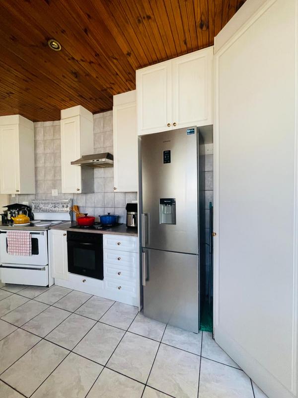 4 Bedroom Property for Sale in Amanzimtoti KwaZulu-Natal