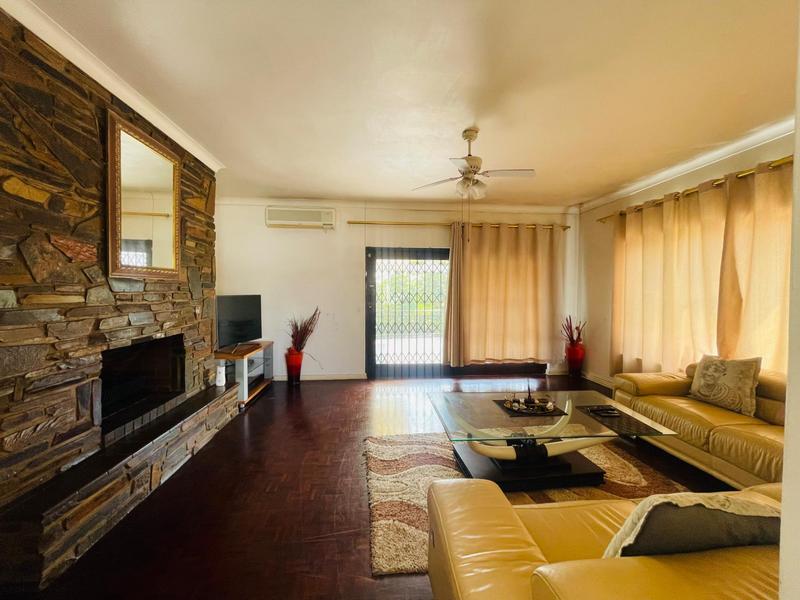 4 Bedroom Property for Sale in Amanzimtoti KwaZulu-Natal