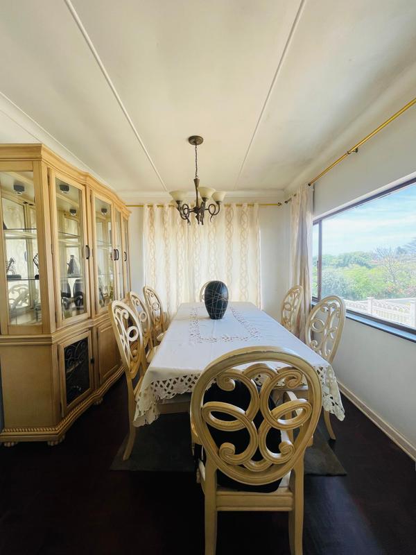 4 Bedroom Property for Sale in Amanzimtoti KwaZulu-Natal