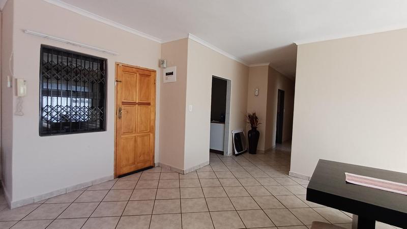 3 Bedroom Property for Sale in Aviary Hill KwaZulu-Natal