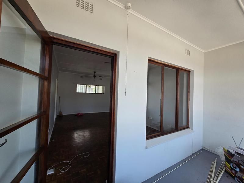 To Let 2 Bedroom Property for Rent in Scottburgh KwaZulu-Natal