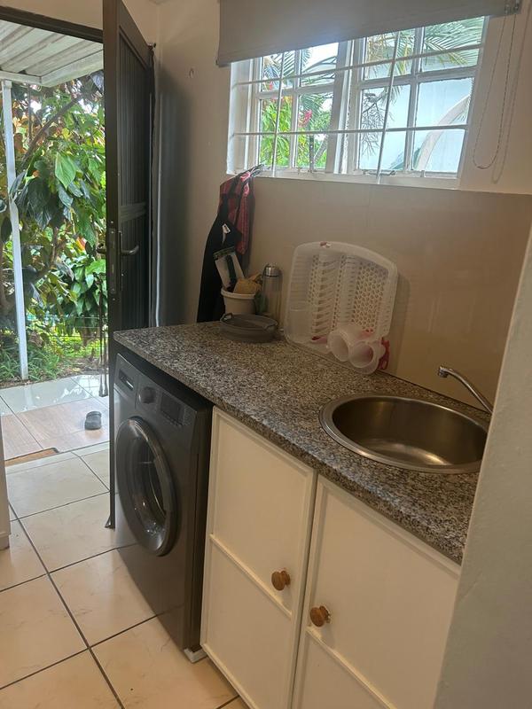 To Let 1 Bedroom Property for Rent in Durban North KwaZulu-Natal