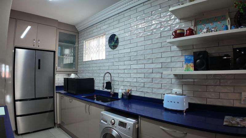 2 Bedroom Property for Sale in Essenwood KwaZulu-Natal