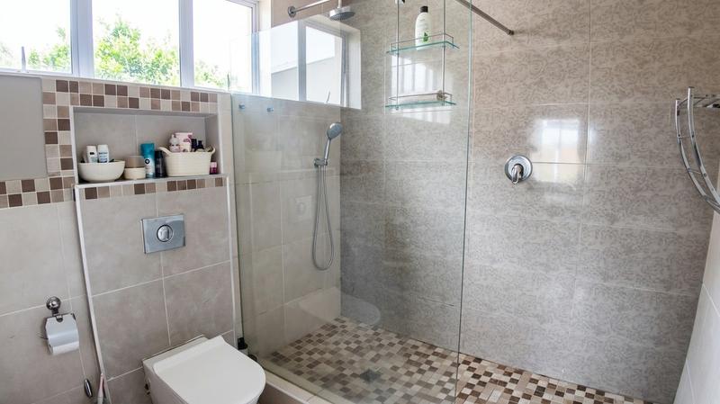 2 Bedroom Property for Sale in Essenwood KwaZulu-Natal