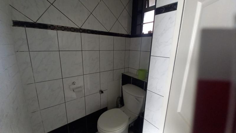 2 Bedroom Property for Sale in Windermere KwaZulu-Natal