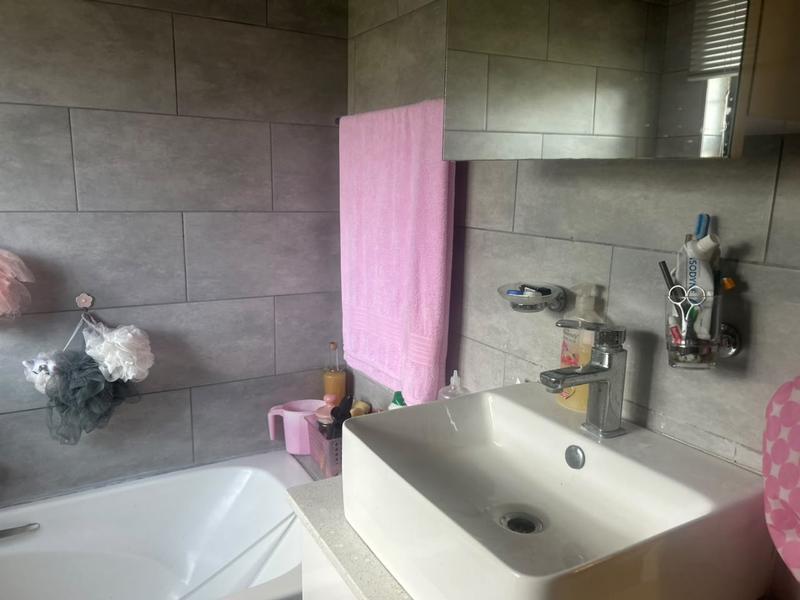 2 Bedroom Property for Sale in Arboretum KwaZulu-Natal