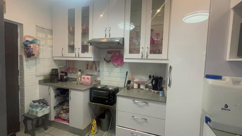 2 Bedroom Property for Sale in Arboretum KwaZulu-Natal