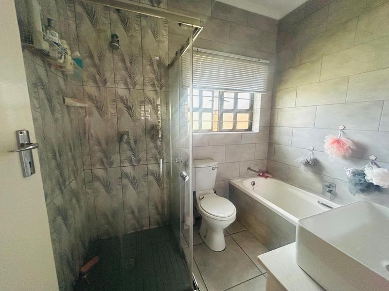 2 Bedroom Property for Sale in Arboretum KwaZulu-Natal