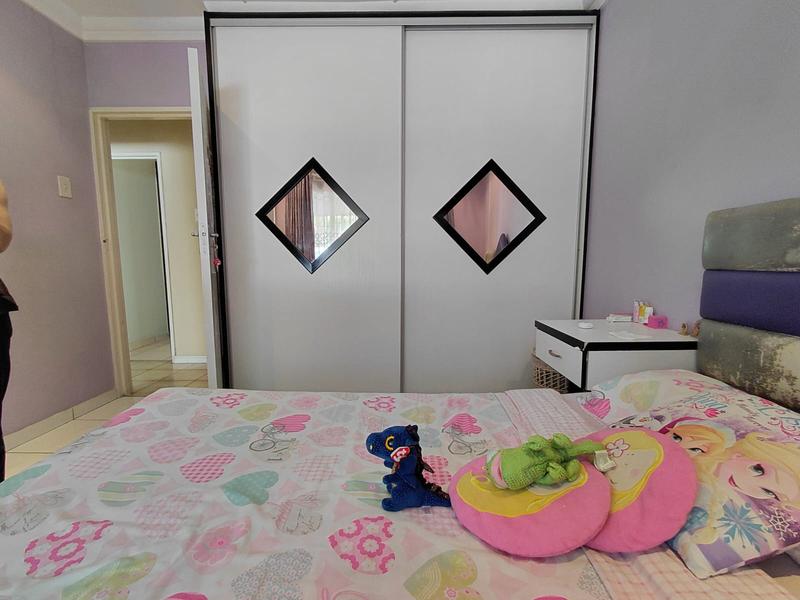 2 Bedroom Property for Sale in Sherwood KwaZulu-Natal