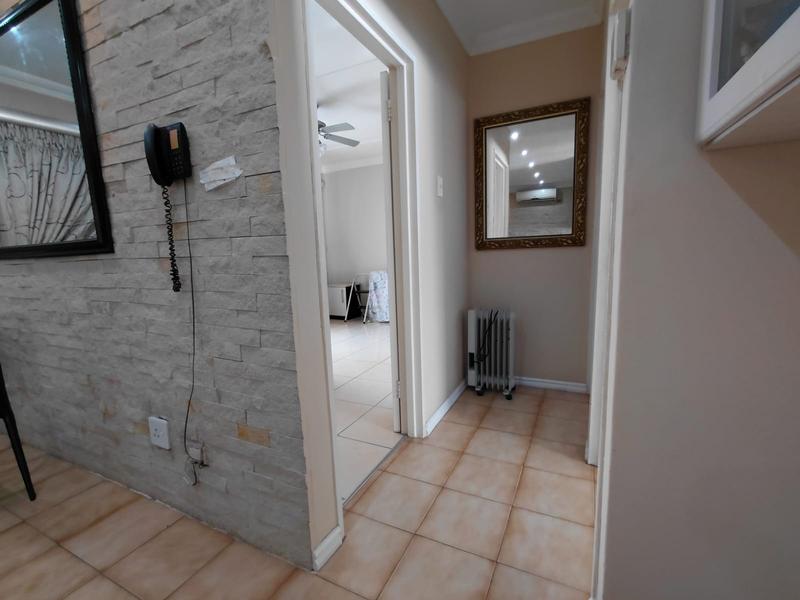 2 Bedroom Property for Sale in Sherwood KwaZulu-Natal
