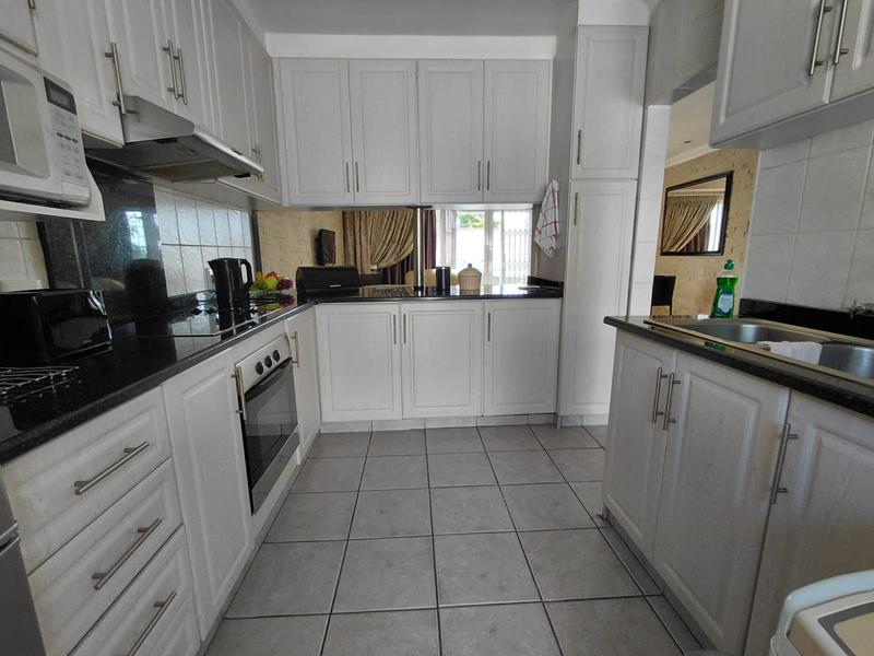 2 Bedroom Property for Sale in Sherwood KwaZulu-Natal