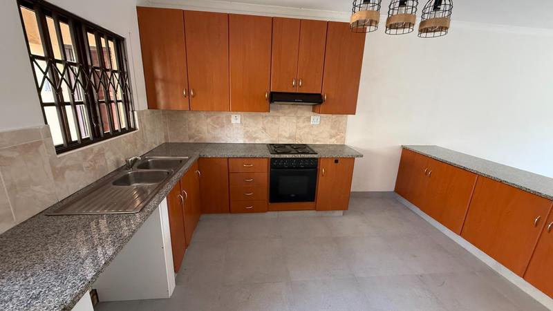 2 Bedroom Property for Sale in Kingsburgh KwaZulu-Natal