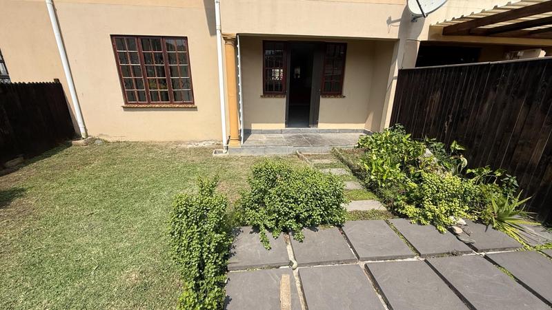 2 Bedroom Property for Sale in Kingsburgh KwaZulu-Natal