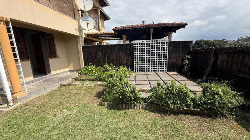 2 Bedroom Property for Sale in Kingsburgh KwaZulu-Natal
