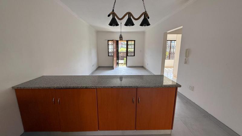 2 Bedroom Property for Sale in Kingsburgh KwaZulu-Natal