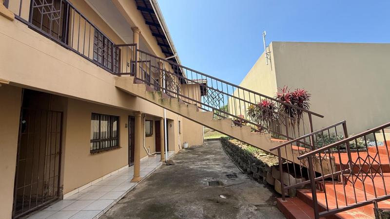 2 Bedroom Property for Sale in Kingsburgh KwaZulu-Natal