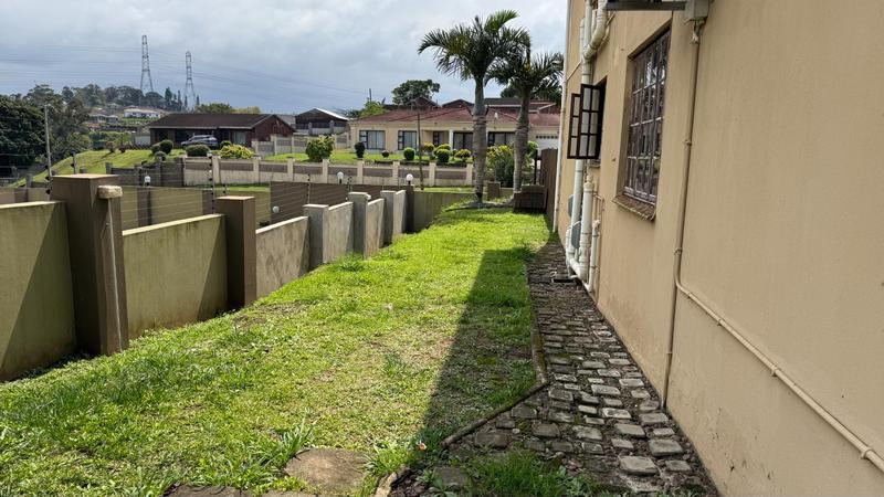 2 Bedroom Property for Sale in Kingsburgh KwaZulu-Natal